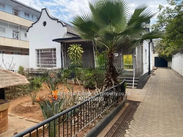 **Prime Office Space in Bulawayo CBD: 700 m² with Borehole**